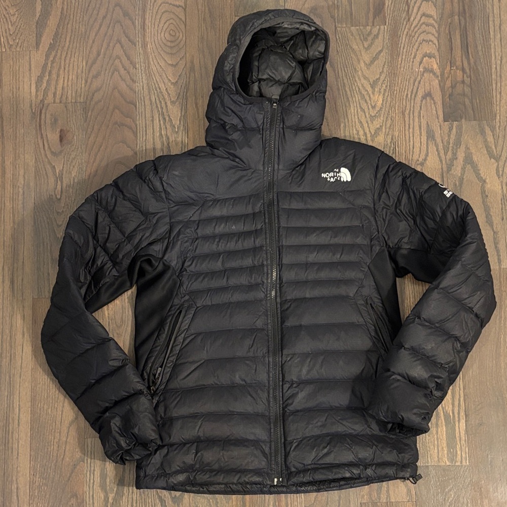 The North Face Men's Black Steep Series Hooded Puffer Jacket, Size Medium
